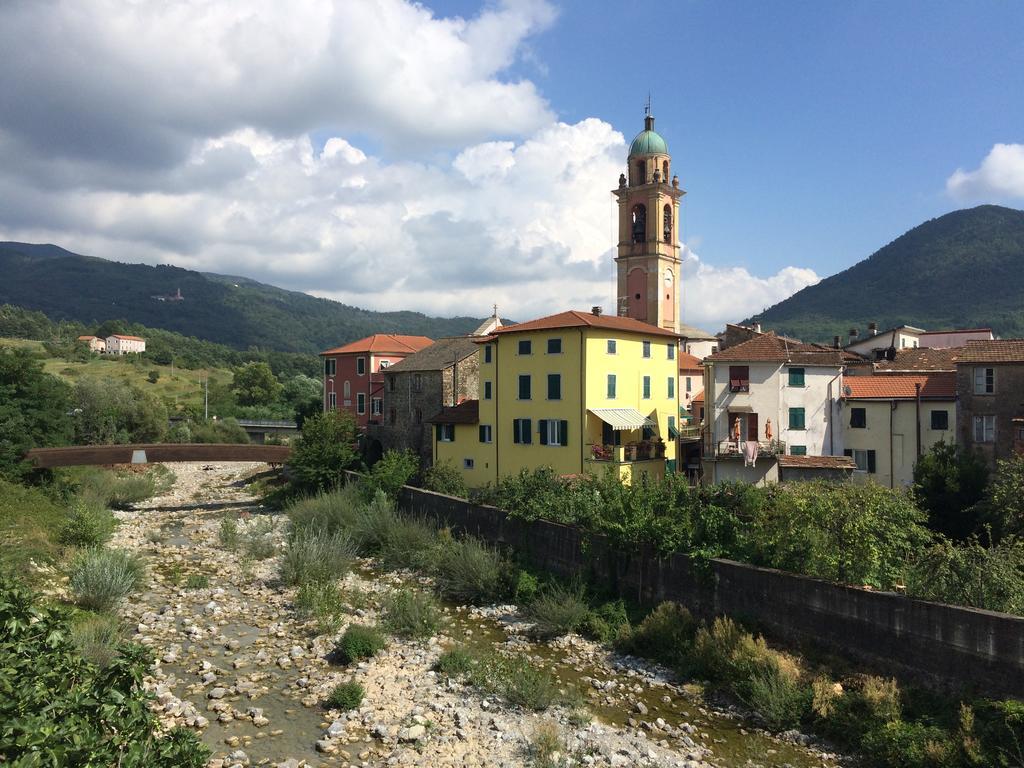 Agriturismo Dei Legi San Pietro Vara Eksteriør bilde