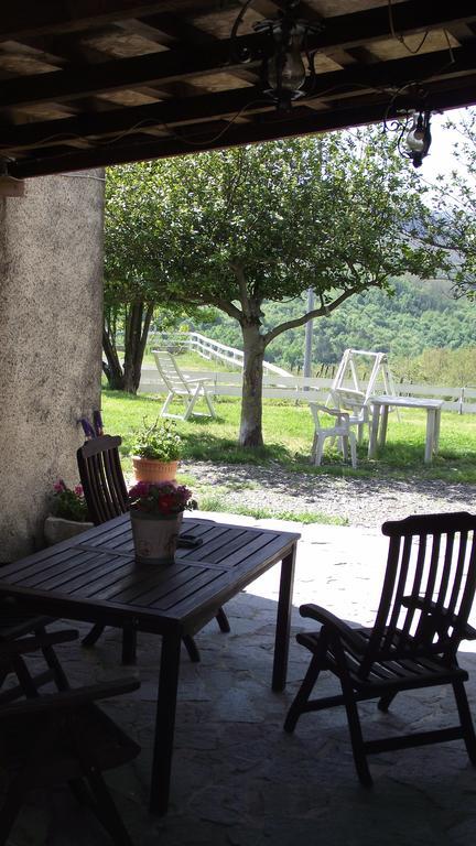 Agriturismo Dei Legi San Pietro Vara Eksteriør bilde