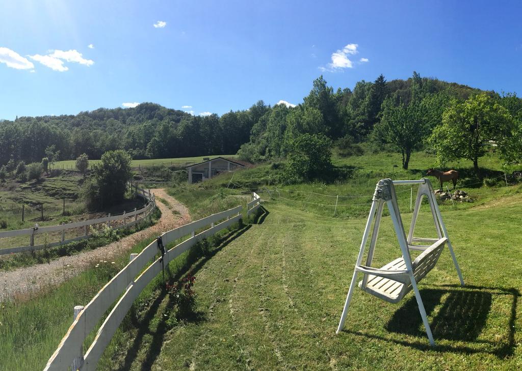 Agriturismo Dei Legi San Pietro Vara Eksteriør bilde